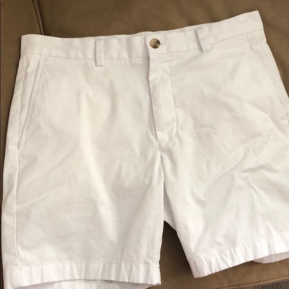 Vineyard vines shorts